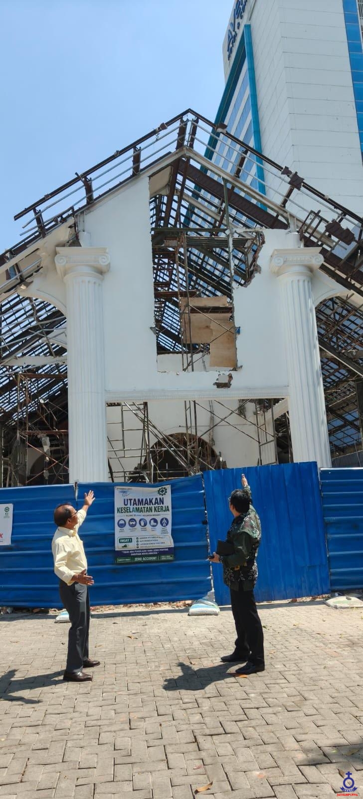 HKBP Jatisampurna Sedang Melakukan Renovasi Total Gedung Gereja